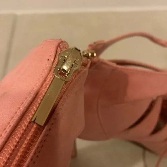 Madden girl peach Color sandals - Picture 12 of 15